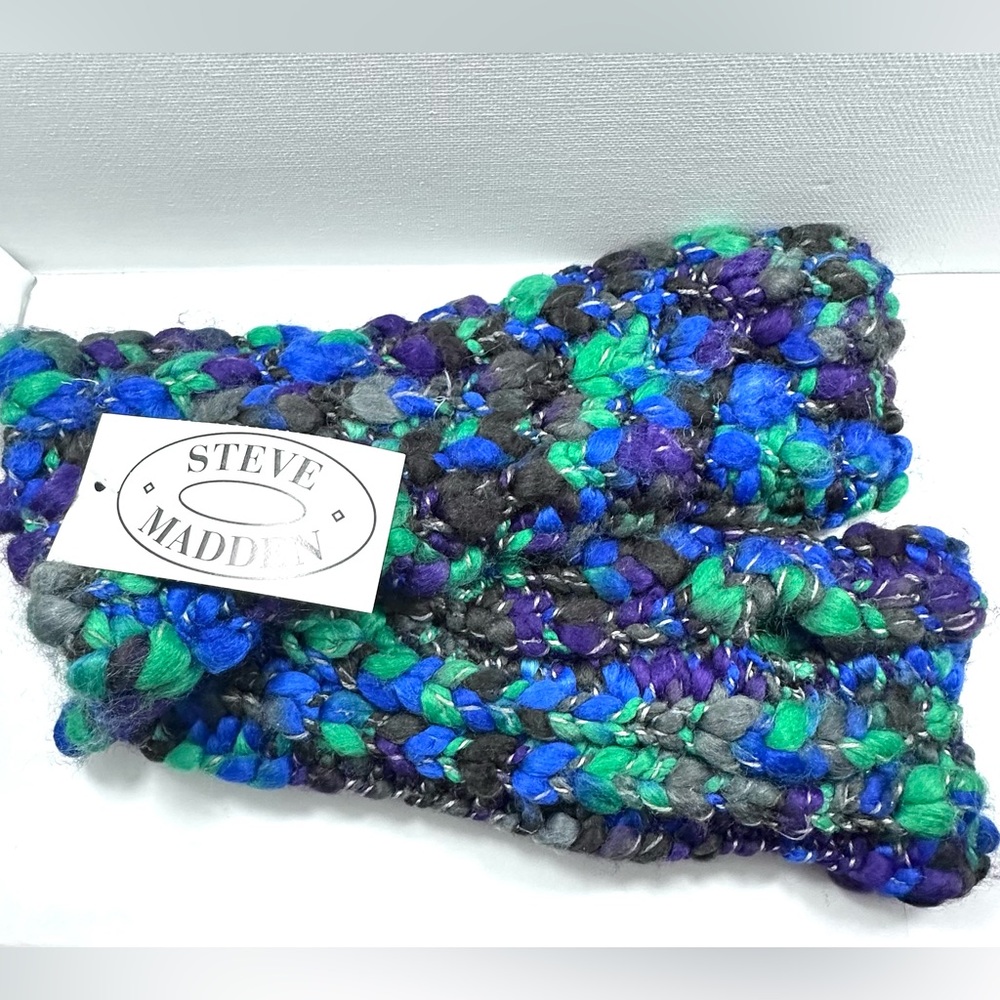 Steve Madden Multicolor Wrist Warmers
Fingerless Gloves with thumb insert hole